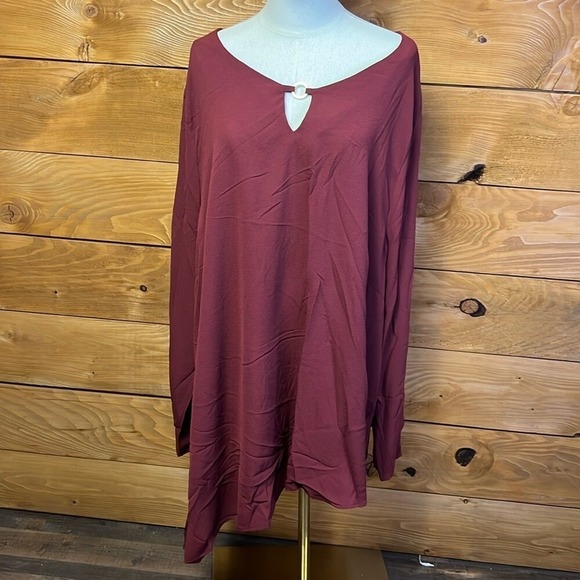 Avenue Women's Top Kallie Plus 30/32 Plum Long Sleeve Keyhole Tunic Blouse NEW - Picture 1 of 9